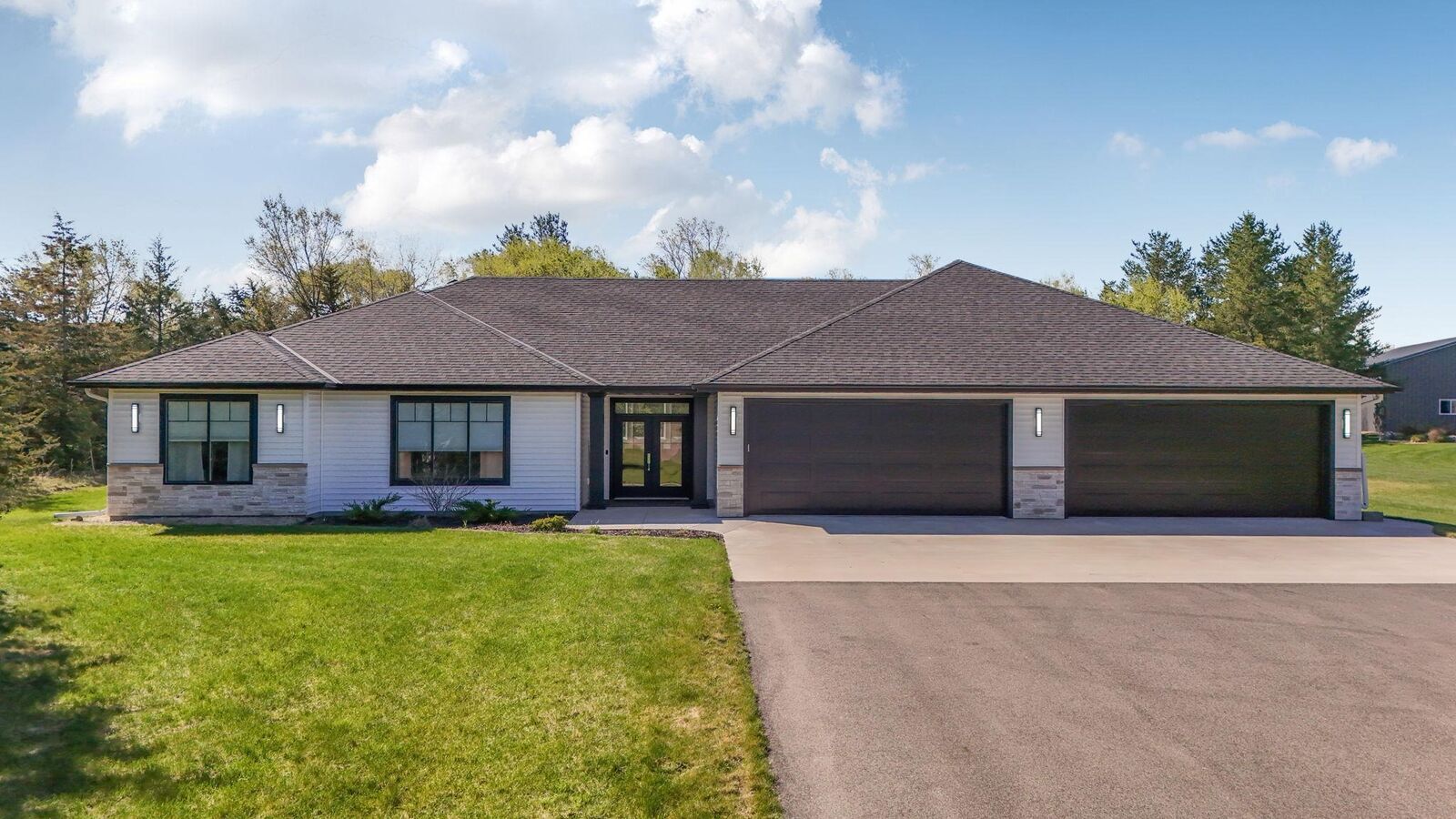 Property Photo:  4777 Pine Point Road  MN 56377 