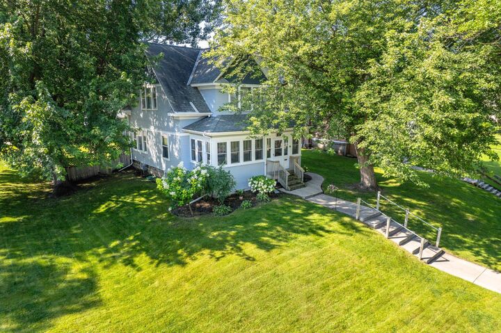 Property Photo:  228 E Vernon Avenue  MN 56537 