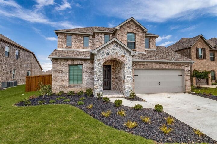 Property Photo:  930 Sabine Drive  TX 75078 