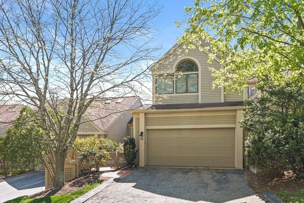 Property Photo:  7 Wainwright Road 30  MA 01890 