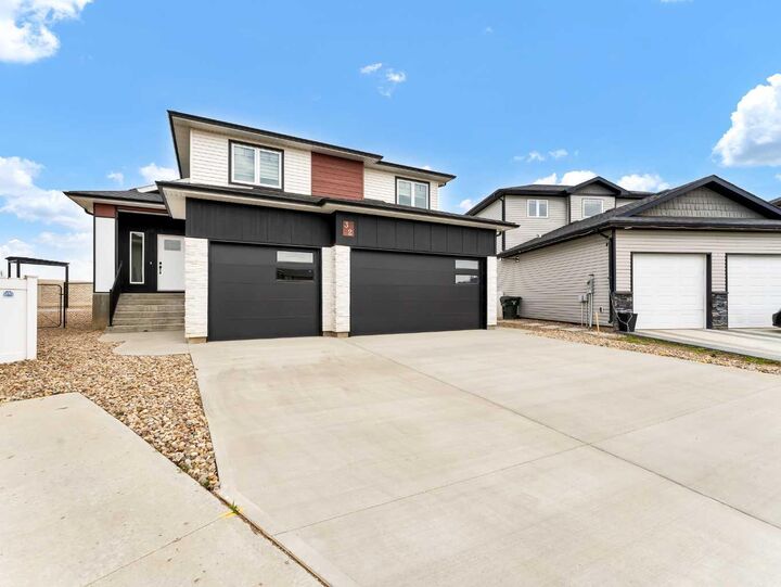 32 Somerside Way SE — photo 1