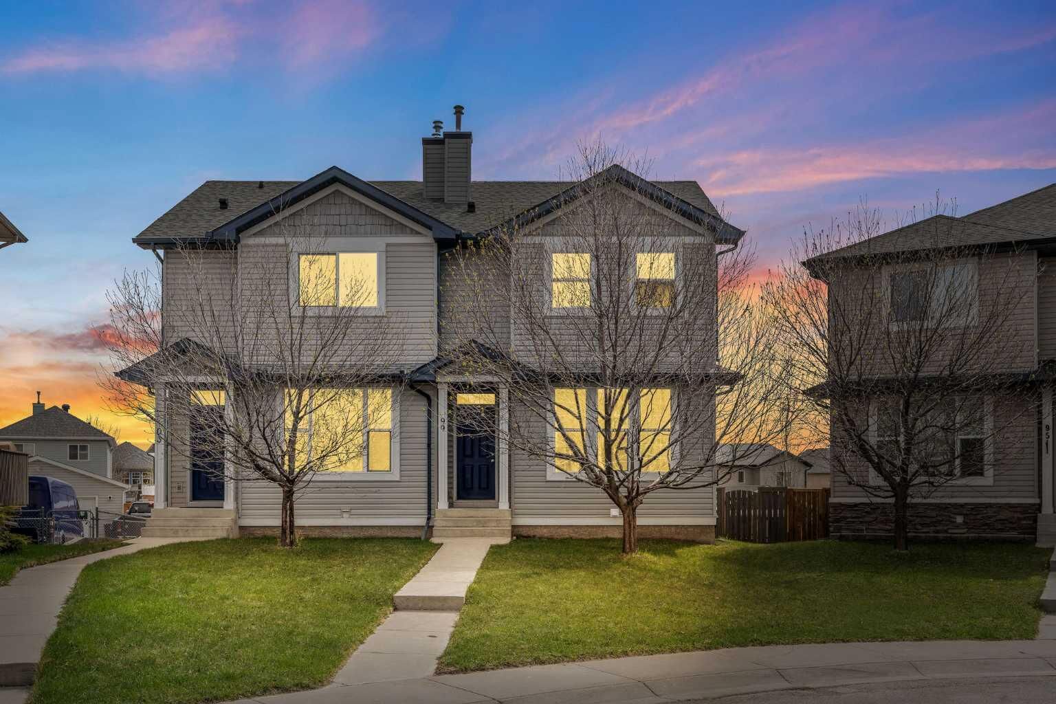 Property Photo:  99 Covemeadow Close NE  AB T3K 6G9 