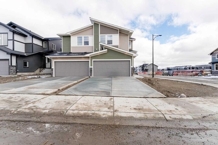 Property Photo: 99 Waterford Mews AB T1X 3B7