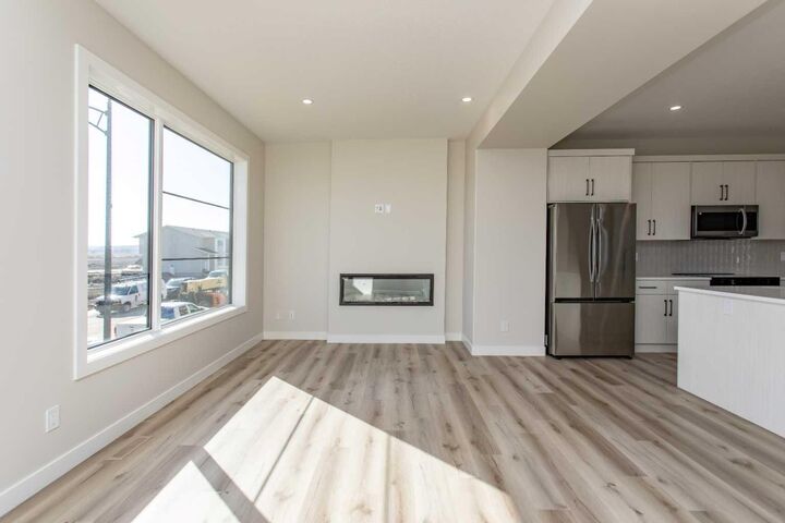 Property Photo:  63 Lavelle Close  AB T4R 0V7 