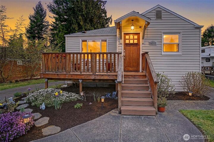 Property Photo:  14555  8th Avenue NE  WA 98155 