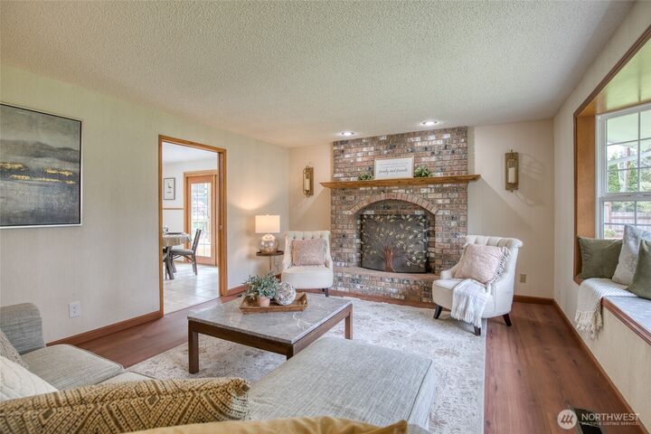 Property Photo:  912 W Simpson Avenue  WA 98563 