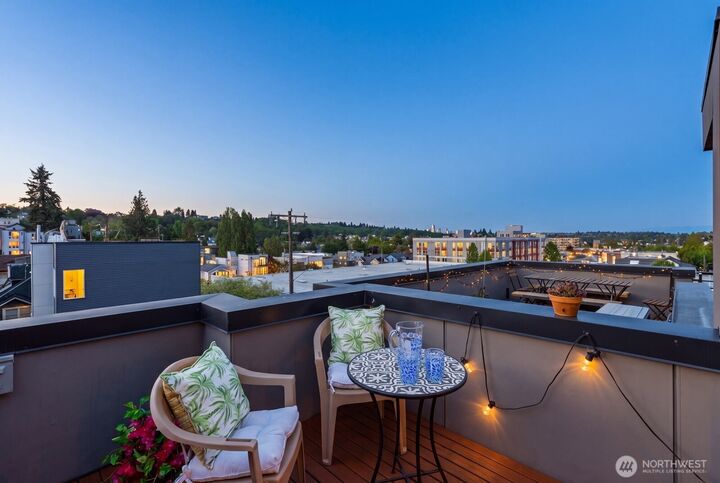 Property Photo:  3727 S Dawson Street Unit C  WA 98118 