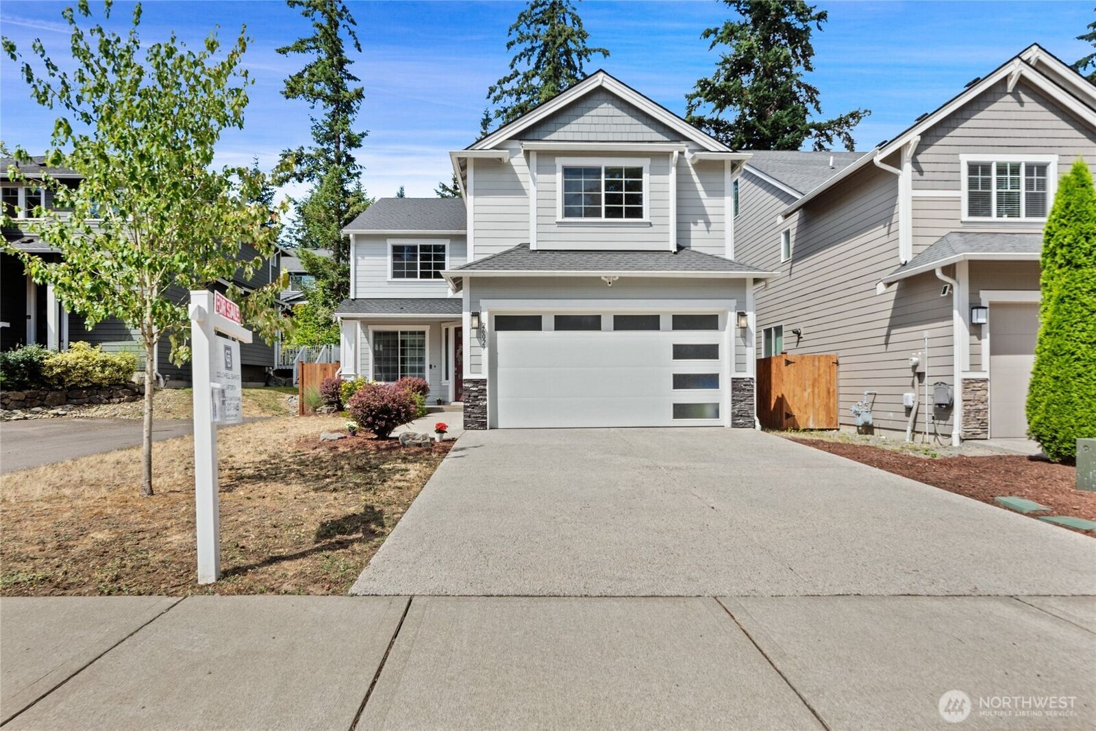 Property Photo: 26029 242nd Place SE WA 98038