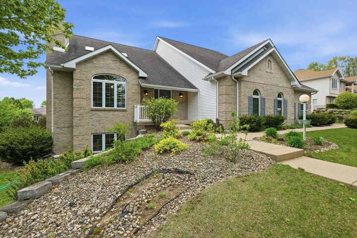 Property Photo:  8813 Nelson Crossing  WI 53593 