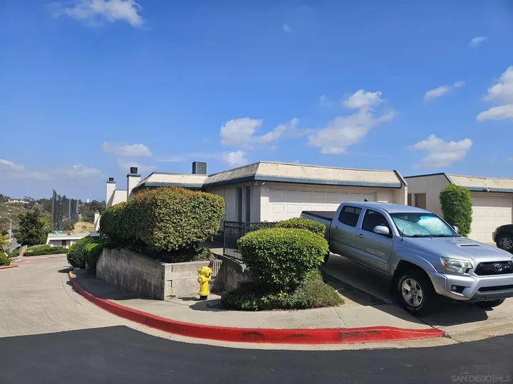 Property Photo:  6993 Caminito Curva  CA 92119 