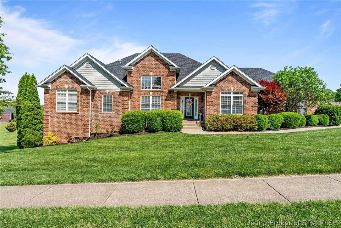 Property Photo:  714 Willow Oak Drive  IN 47122 