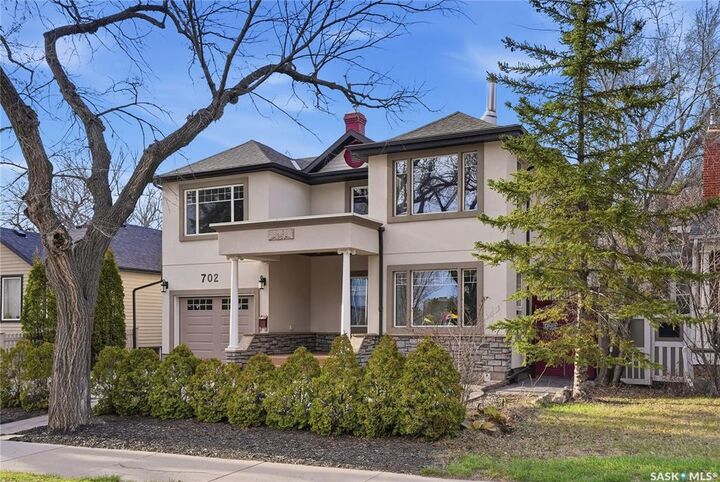 Property Photo: 702 Queen Street SK S7K 0M9