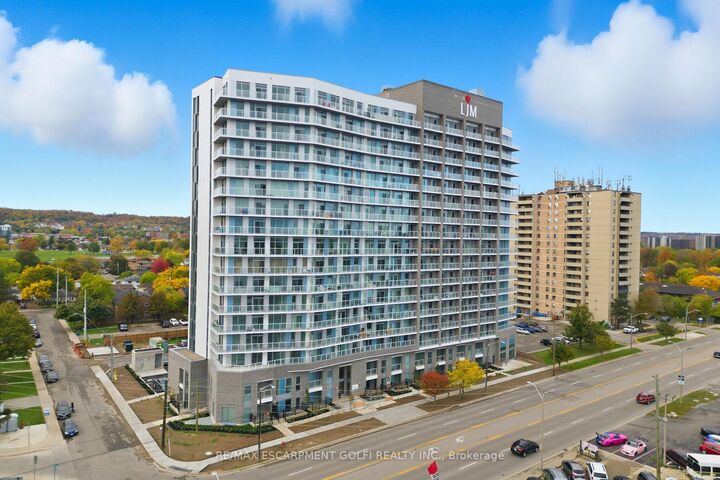 Property Photo: 2782 Barton Street E 513 ON L8E 2J8