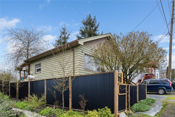 Property Photo:  205 Sabiston St  BC V9R 1M2 