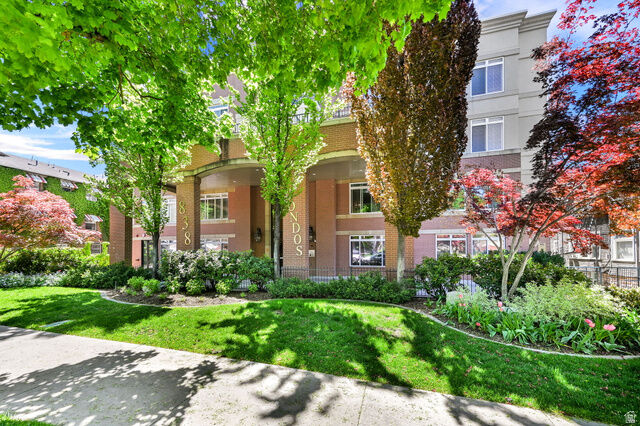 Property Photo:  838 E South Temple S 409  UT 84102 