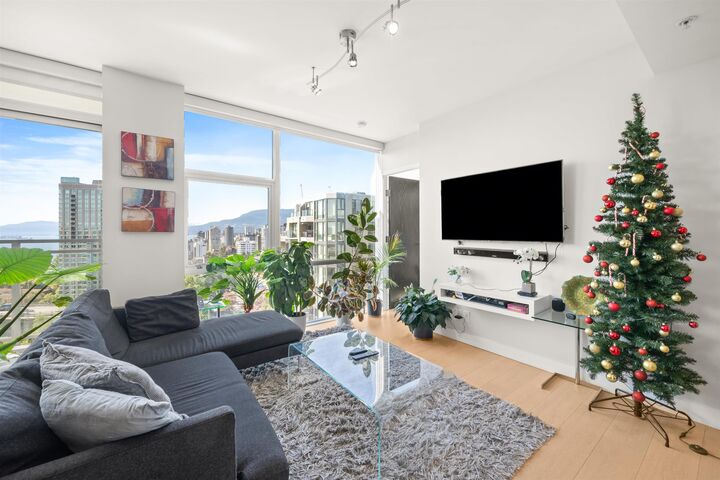 Property Photo:  1455 Howe Street 1701  BC V6Z 1C2 