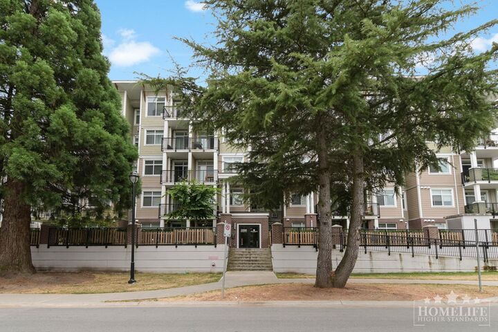 Property Photo:  20686 Eastleigh Crescent 104  BC V3A 0M4 