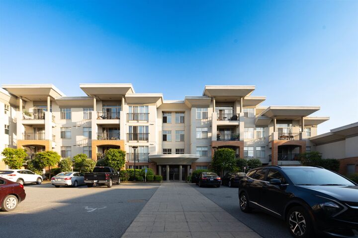 33545 Rainbow Avenue 210 — photo 1