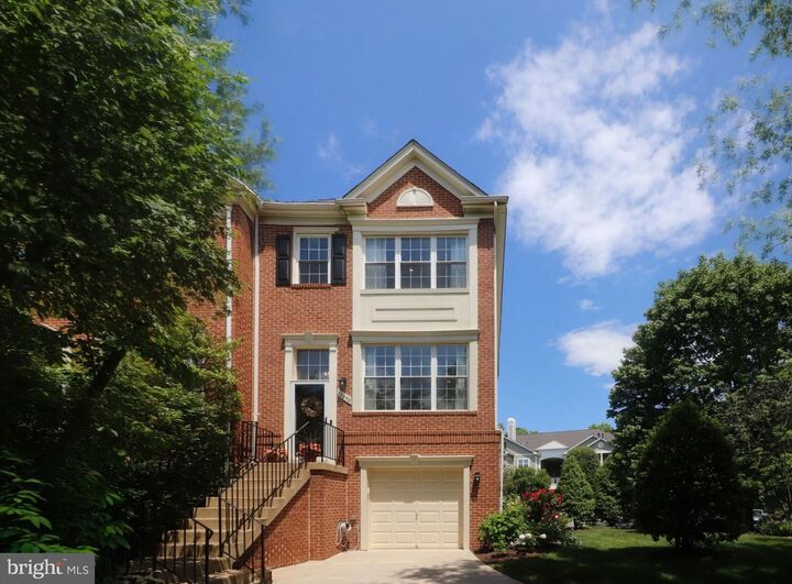 Property Photo:  12000 Edgemere Circle  VA 20190 