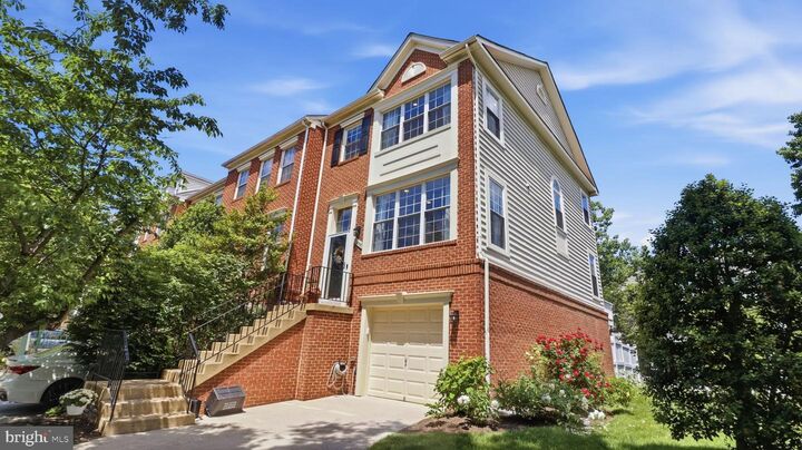 Property Photo:  12000 Edgemere Circle  VA 20190 