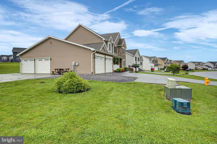 Property Photo: 717 Southwood Drive PA 17257