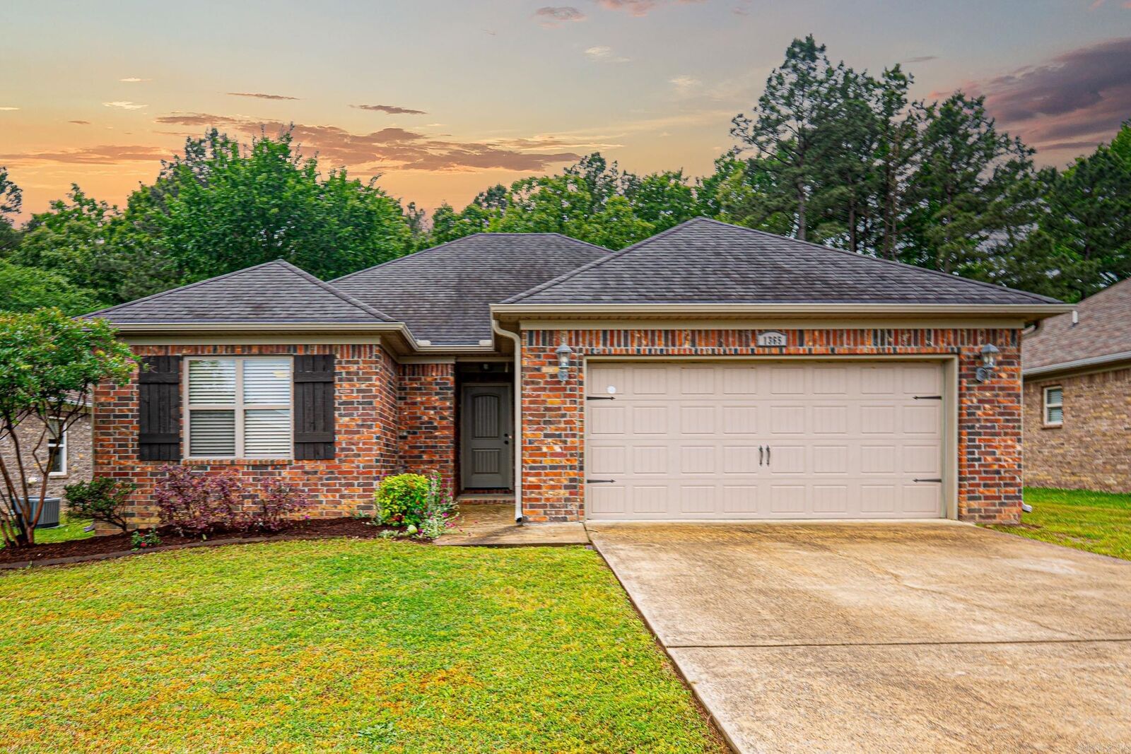 Property Photo: 1365 Acuff Lane AR 72034