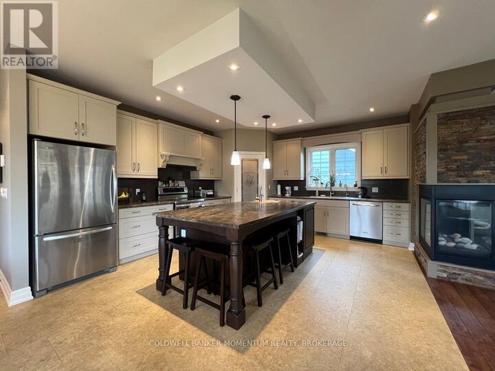 Property Photo:  22 John Street  ON L2N 4P1 