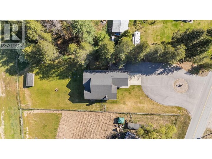 Property Photo:  892 Waterloo Road  BC V1N 4K8 