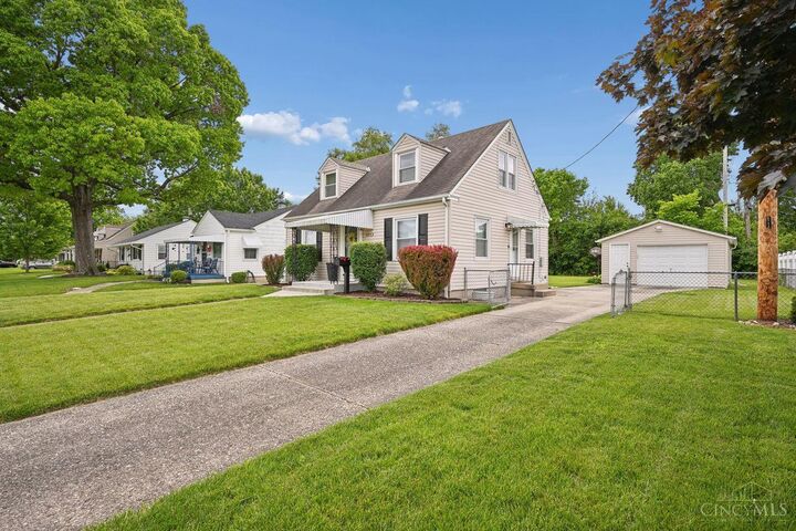 Property Photo:  1023 Noyes Avenue  OH 45015 