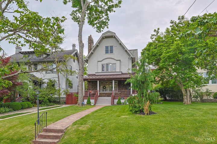 Property Photo:  1308 Edwards Road  OH 45208 