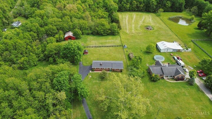 Property Photo: 7162 Goshen Road OH 45122