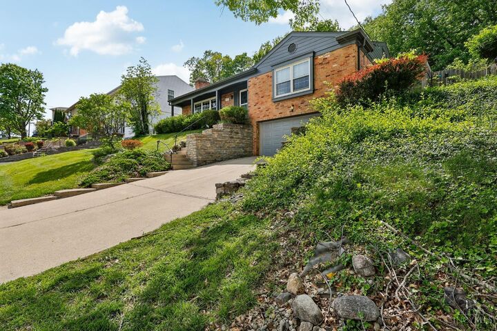 Property Photo: 1023 Paxton Avenue OH 45208