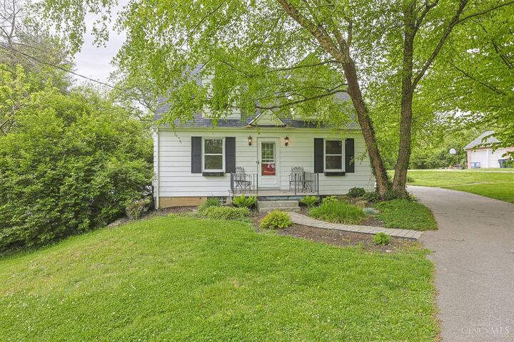 Property Photo: 7845 Livingston Road OH 45247