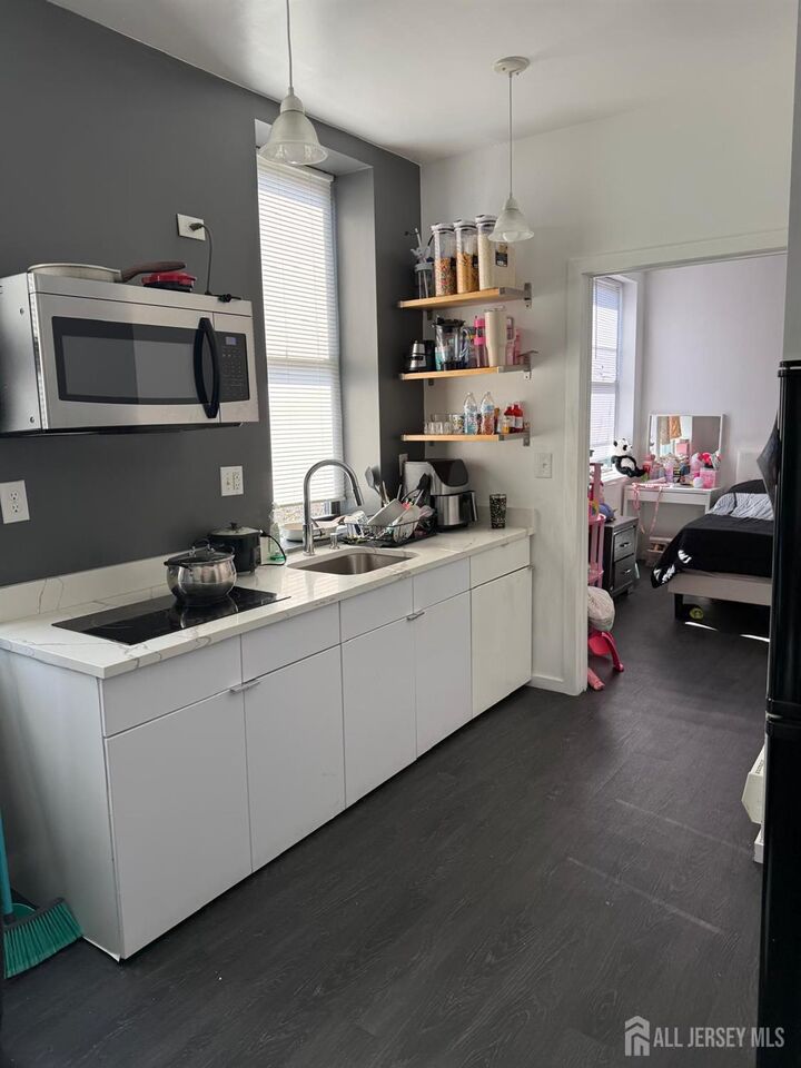 Property Photo:  4701 Park Avenue 2B  NJ 07087 