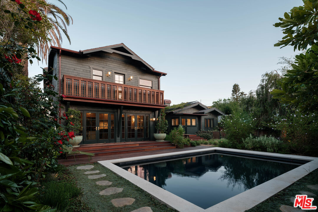 Property Photo: 649 Palms Blvd CA 90291