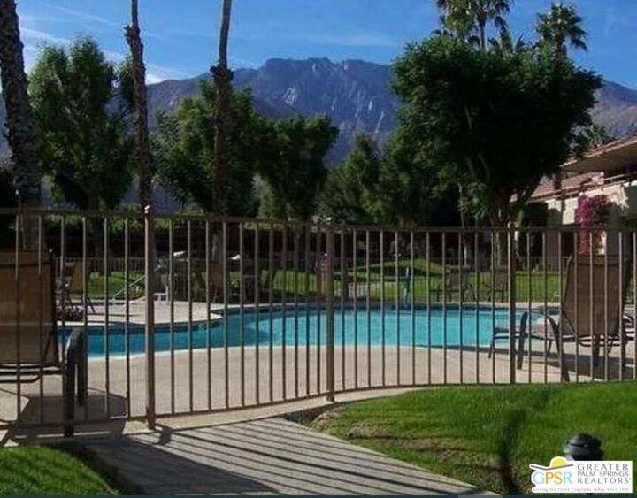 Property Photo:  420 N Villa Ct  CA 92262 