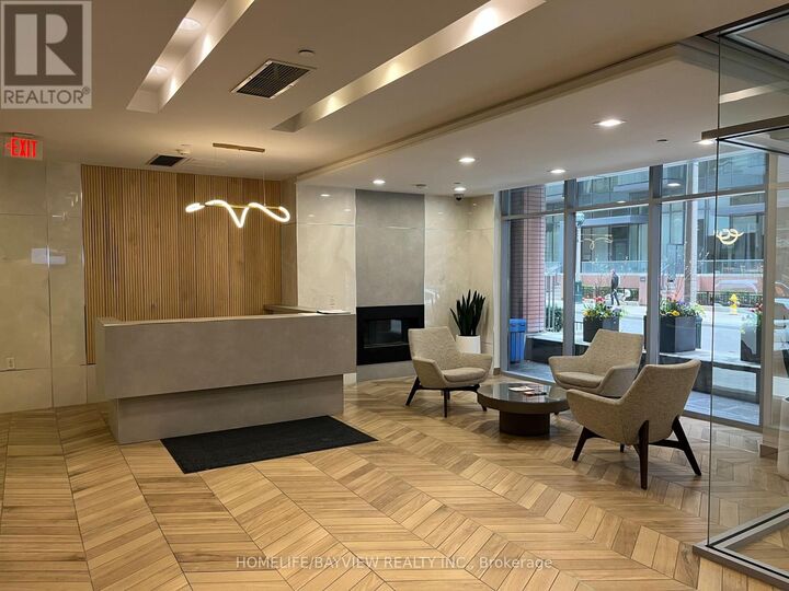 Property Photo:  15 Bruyeres Mews Drive 1011  ON M5V 0A7 