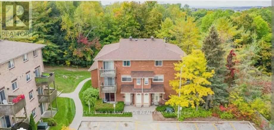 Property Photo:  48 Shadowood Road West 2  ON L4N 7K6 