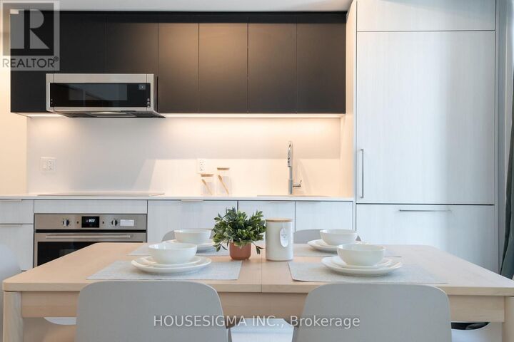 Property Photo:  308 Jarvis Street 214  ON M5A 2P2 