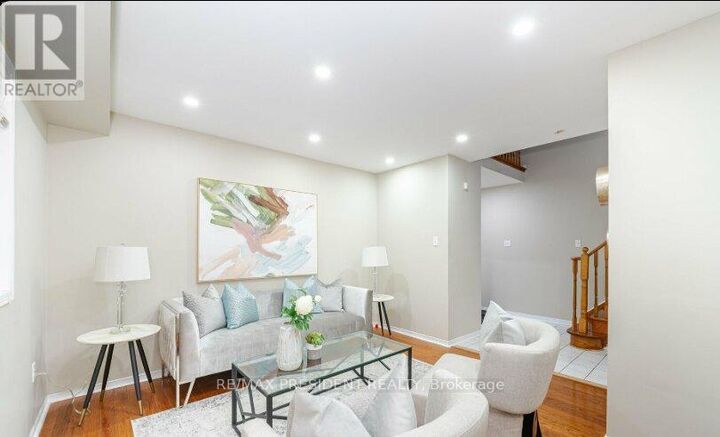 Property Photo:  89 Pebblestone Circle  ON L6X 4M8 