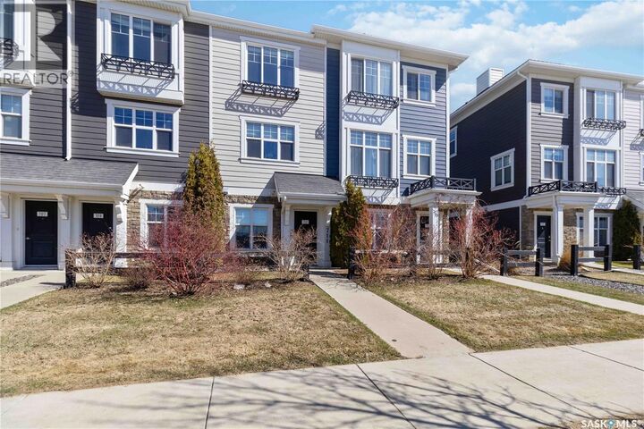 Property Photo:  711 Meadows Boulevard  SK S7V 0L3 