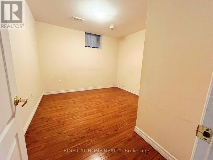 Property Photo:  3336 Raindance Crescent Bsmt  ON L5N 8L8 
