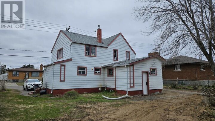 Property Photo:  345 Ray Blvd  ON P7B 4E5 