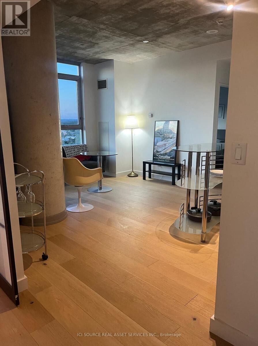 Property Photo:  179 George Street 1410  ON K1N 1J8 