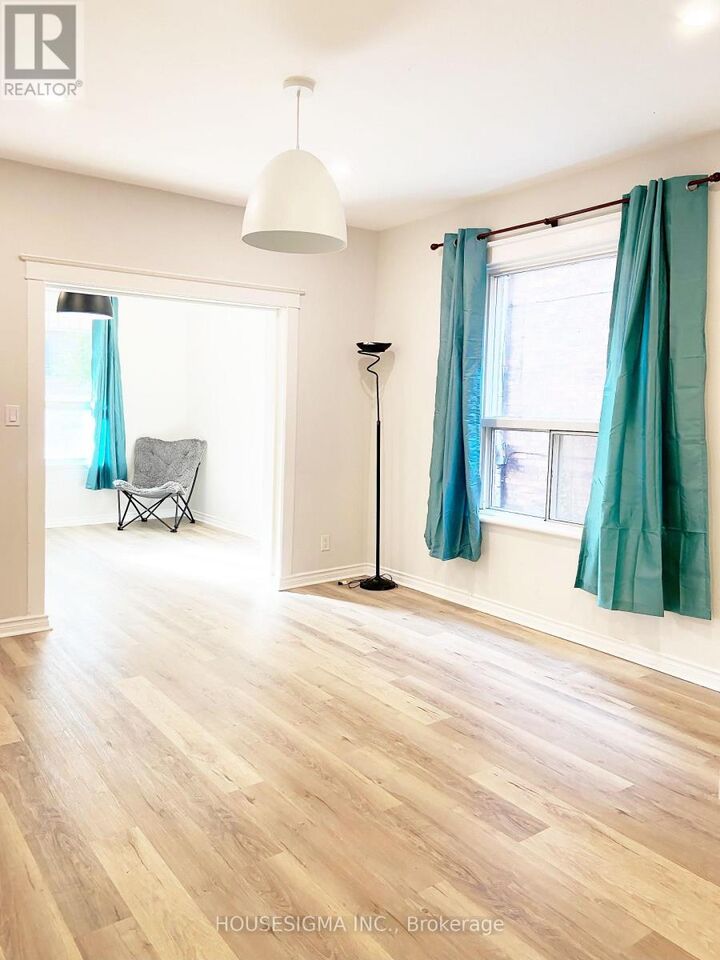 Property Photo:  19 Erie Avenue  ON L8N 2W5 
