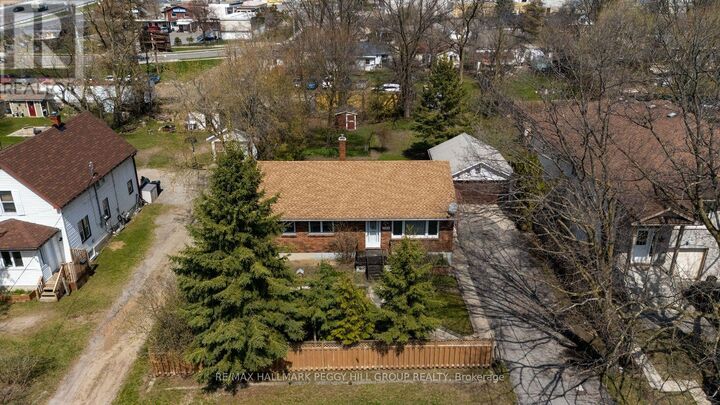 Property Photo:  104 Henry Street  ON L4N 1C8 