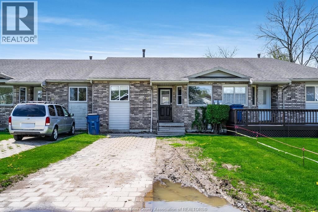 Property Photo:  138 Lamarsh Street  ON N0P 2P0 