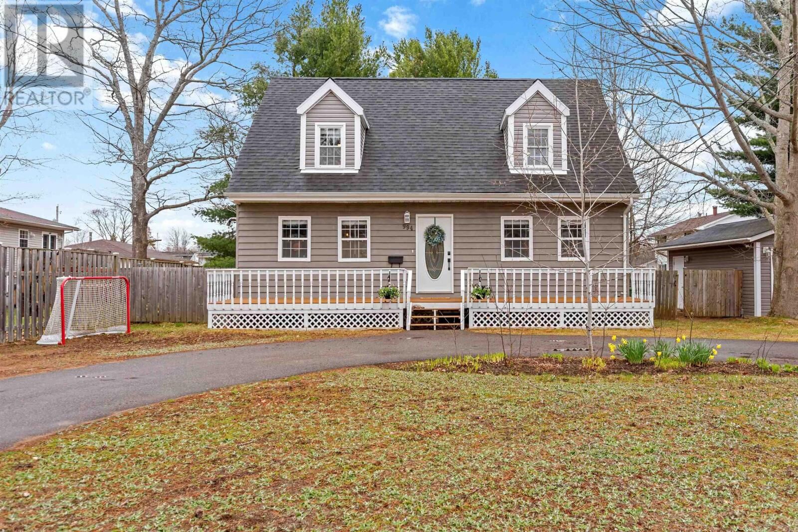 Property Photo:  994 Aurora Crescent  NS B0P 0A3 