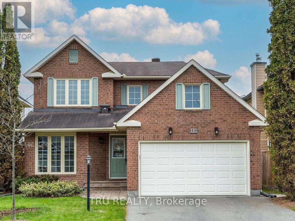 Property Photo:  14 Hyannis Avenue  ON K2J 2W8 