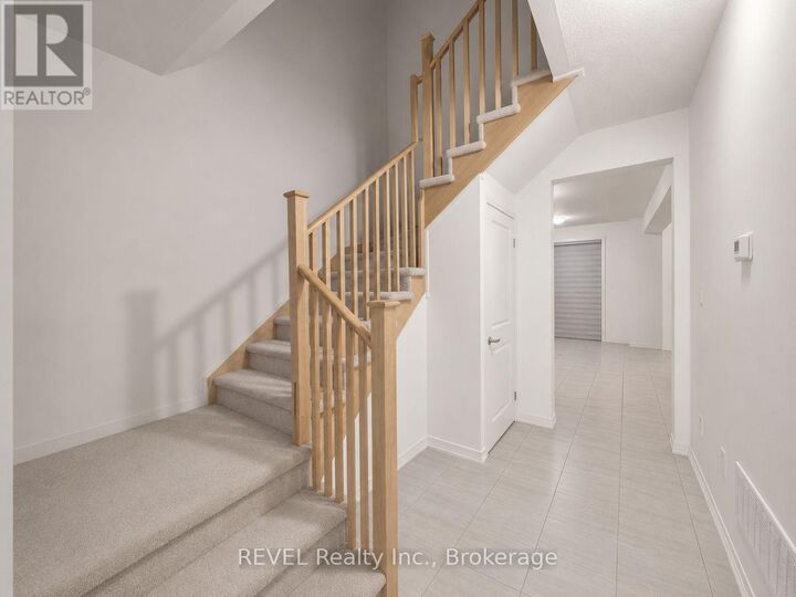 Property Photo:  7441 Baycrest Common 18  ON L2G 3L9 